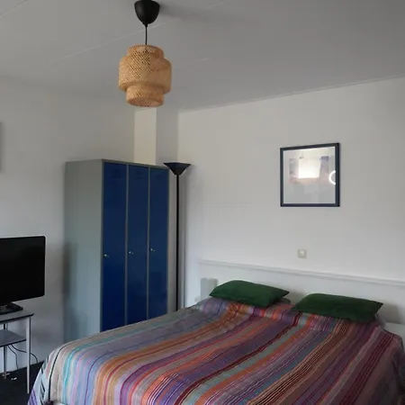 Apartment Flore, Studio's *