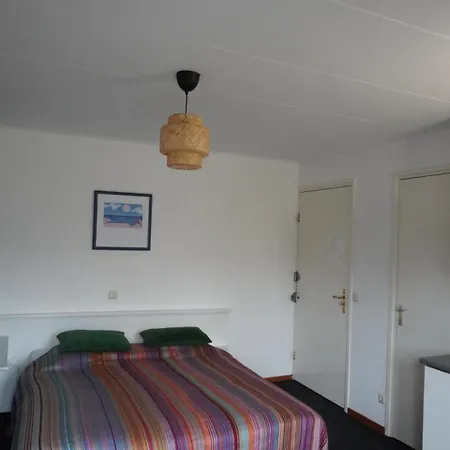 Apartment Flore, Studio's *