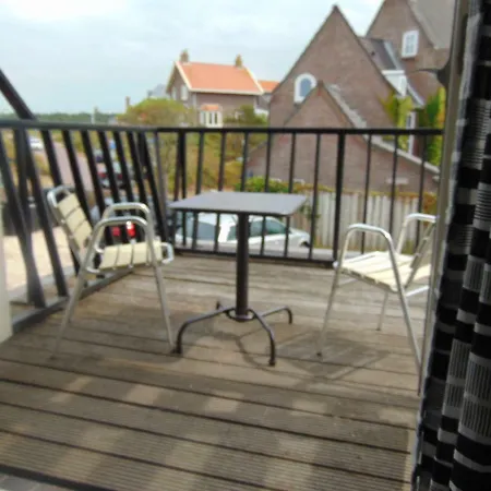 Flore, Studio's Apartment Bergen aan Zee