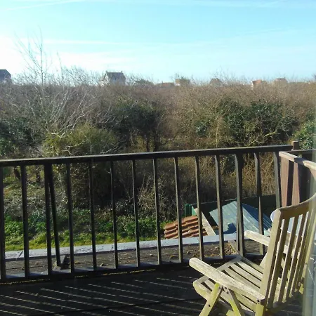 Flore, Studio's ベルゲン・アーン・ゼー